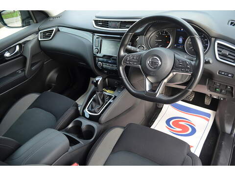 Nissan Qashqai DIG-T N-Connecta - U108057