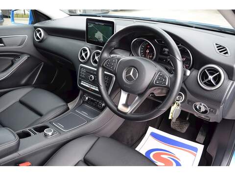 Mercedes-Benz A Class A180d Sport - U108061