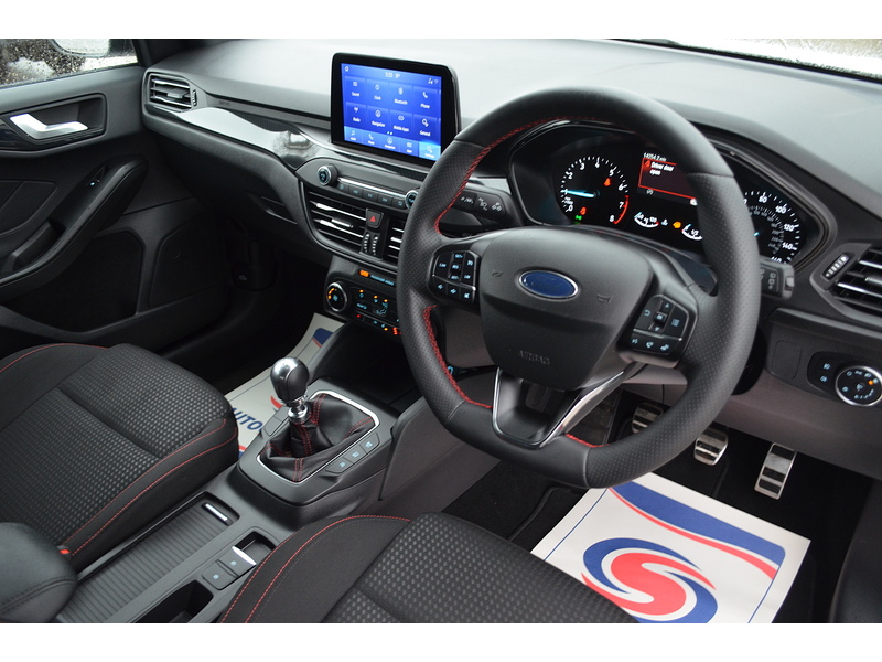 Ford Focus T EcoBoost ST-Line Edition - U108150