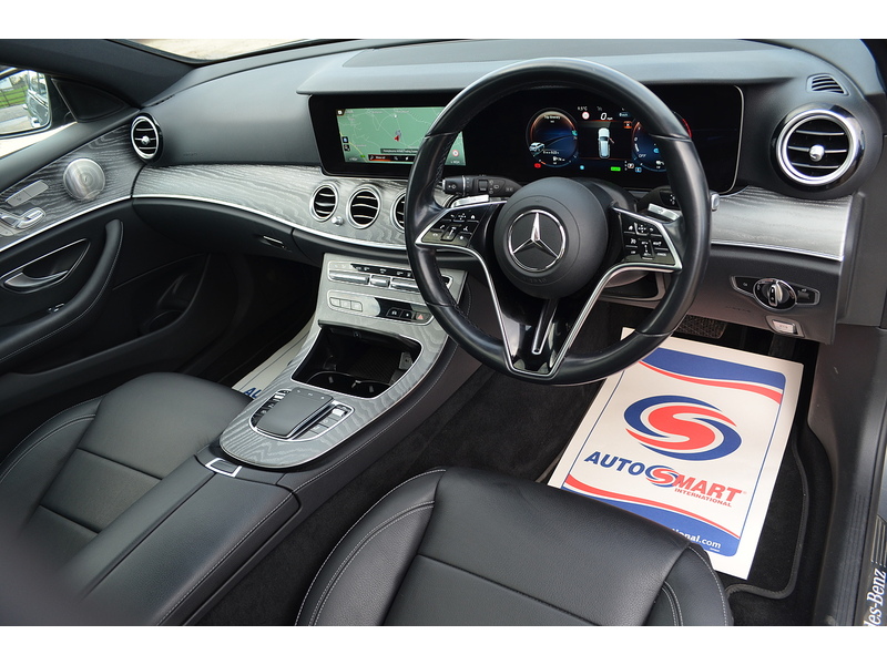Mercedes-Benz E Class E300de AMG Line Night Edition - U108190