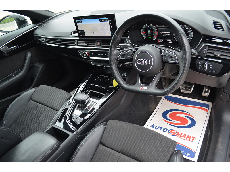 Audi A4 Avant TDI Black Edition - U108227