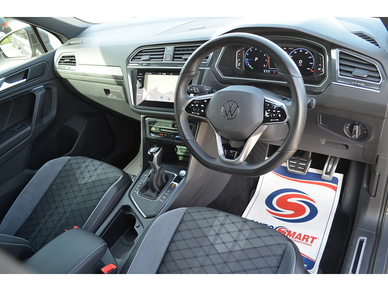 Volkswagen Tiguan TSI R-Line - U108234