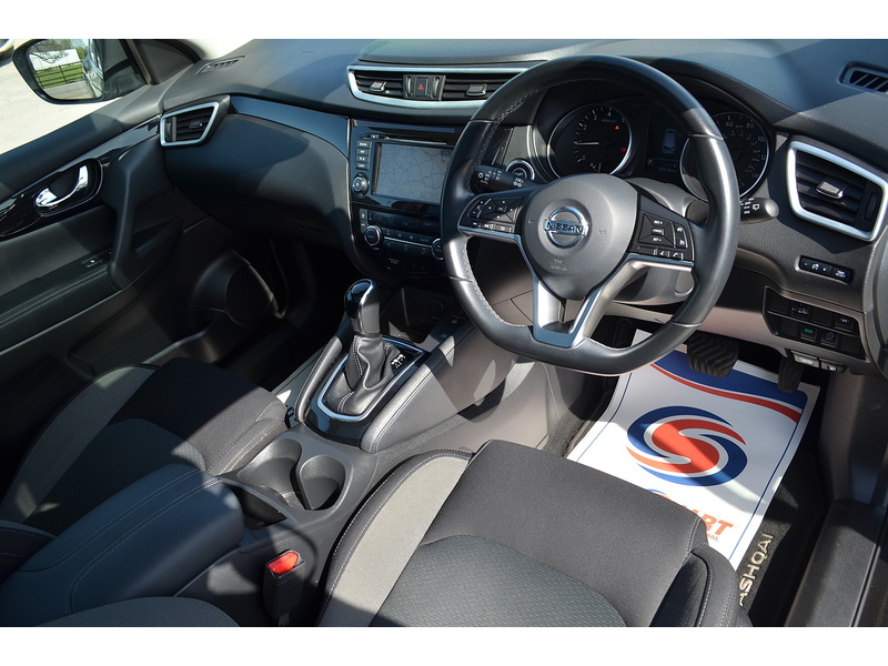 Nissan Qashqai DIG-T N-Connecta - U108258