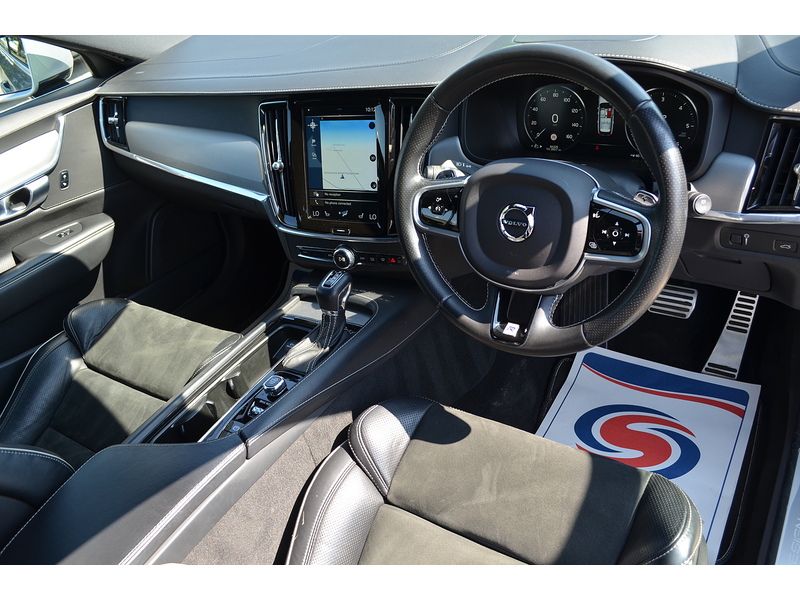 Volvo V90 D4 R-Design - U108387