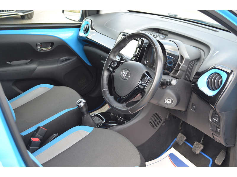 Toyota AYGO VVT-i x-cite - U108395