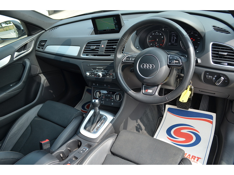 Audi Q3 TFSI CoD S line Edition - U108398