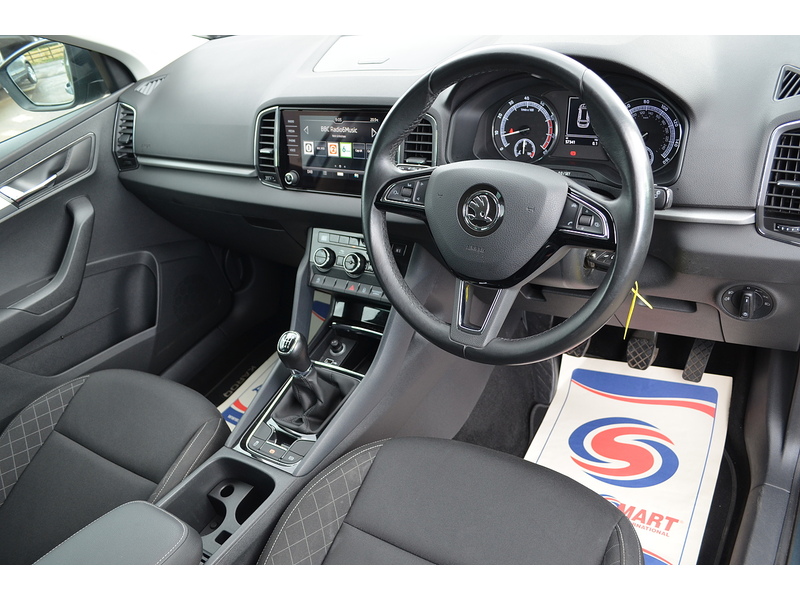 Skoda Karoq TSI SE - U108410