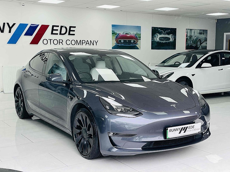 (Dual Motor) Performance Saloon 4dr Electric Auto 4WDE (Performance Upgrade) (449 bhp)