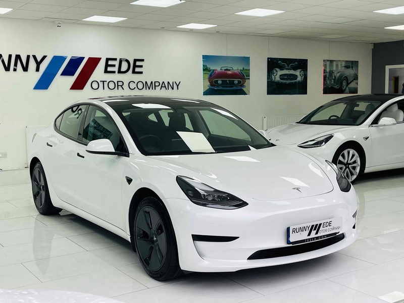 Standard Range Plus Saloon 4dr Electric Auto (241 bhp)