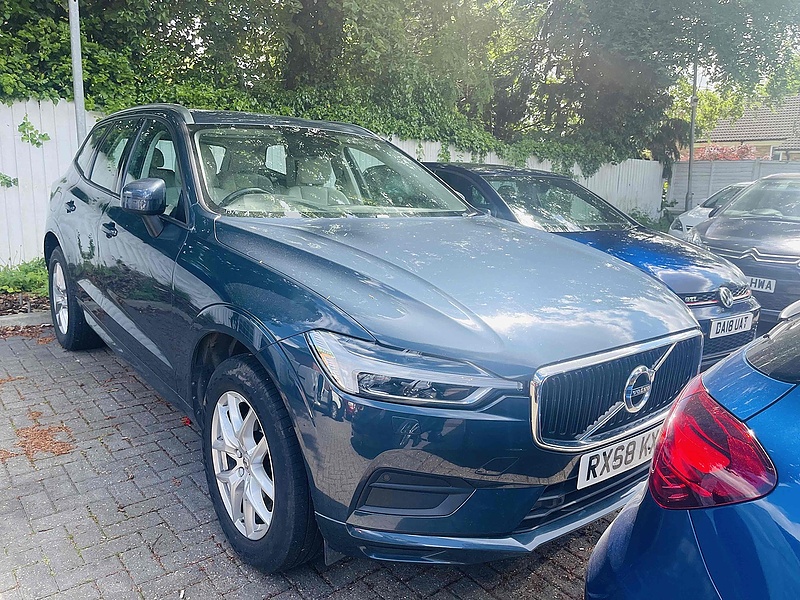 2.0 T5 Momentum SUV 5dr Petrol Auto AWD Euro 6 (s/s) (250 ps)