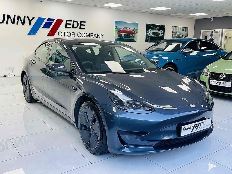Standard Range Plus Saloon 4dr Electric Auto RWD (241 bhp)