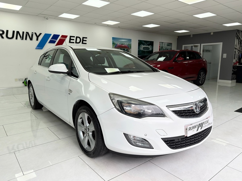 1.6 16v SRi Hatchback 5dr Petrol Auto Euro 5 (115 ps)