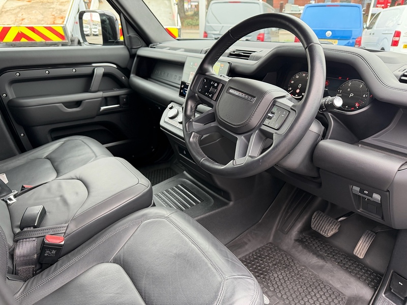 Land Rover Defender 110 D350 MHEV X-Dynamic HSE - U6095