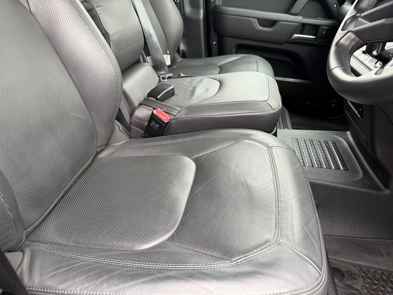 Land Rover Defender 110 D350 MHEV X-Dynamic HSE - U6095