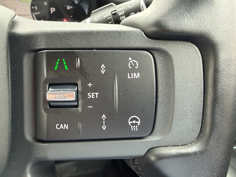 Land Rover Defender 110 D350 MHEV X-Dynamic HSE - U6095