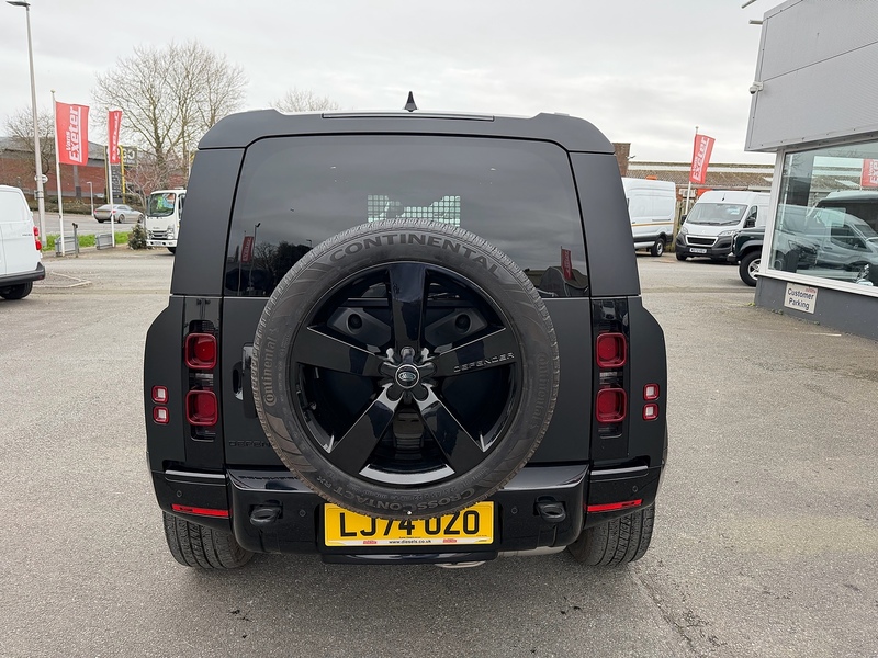 Land Rover Defender 110 D350 MHEV X-Dynamic HSE - U6095