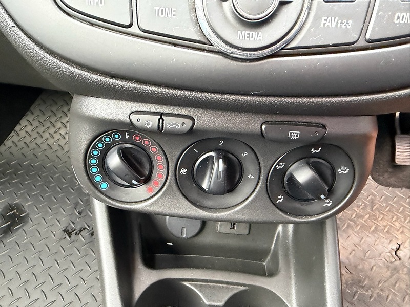 Vauxhall Corsa Van CDTi - U6519