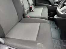 Peugeot Expert BlueHDi 1000 Professional Premium + - U6644