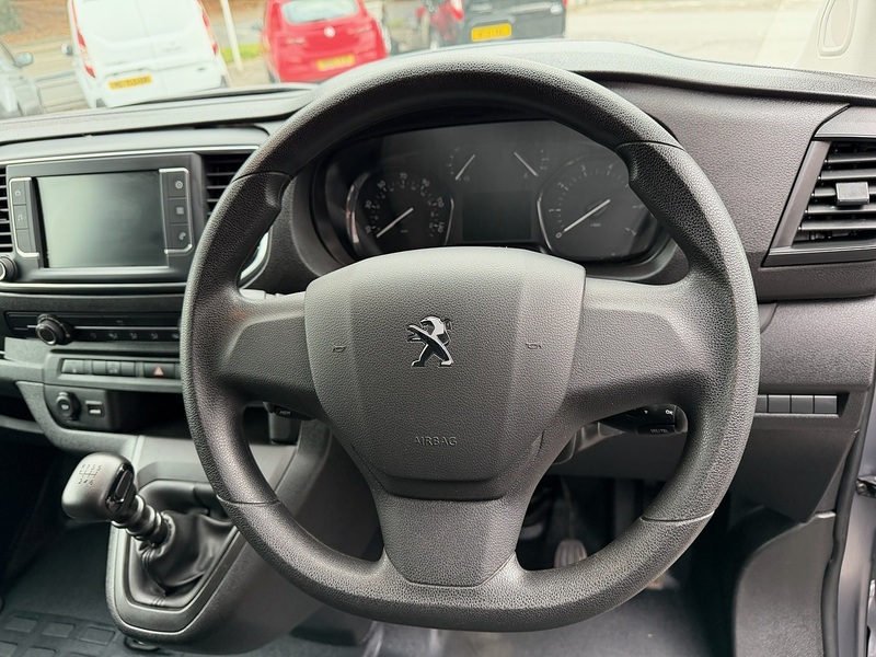 Peugeot Expert BlueHDi 1000 Professional Premium + L2 - U6644