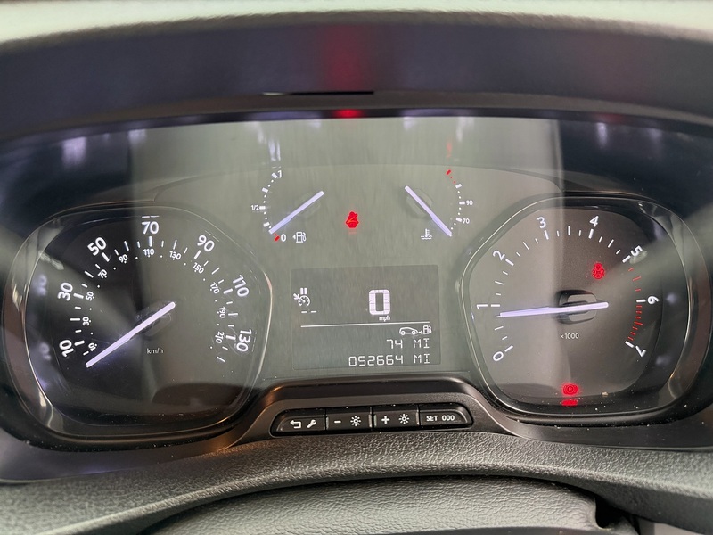 Peugeot Expert BlueHDi 1000 Professional Premium + L2 - U6644