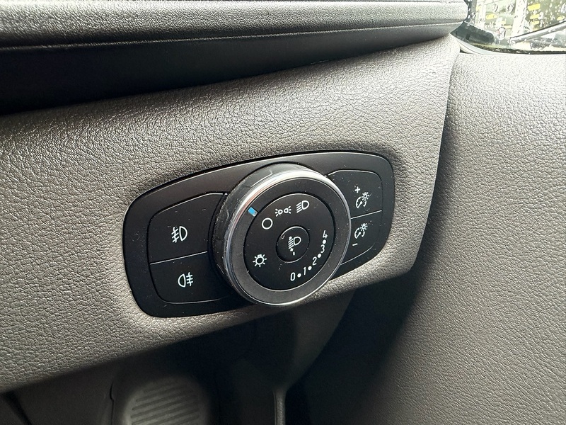 Ford Transit Custom 300 EcoBlue Leader L2H2 - U6666