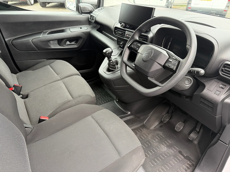 Citroen Berlingo BlueHDi 950 Driver XL - U6670