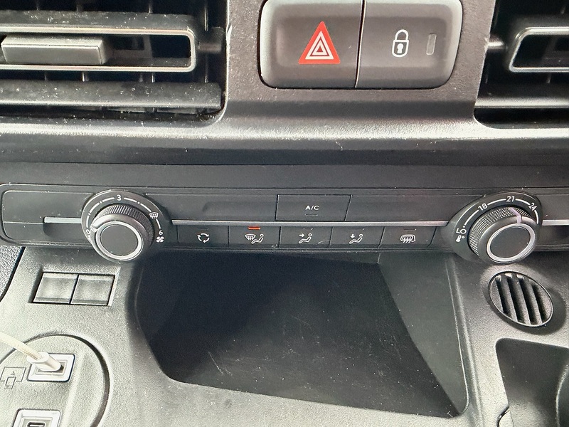 Citroen Berlingo BlueHDi 950 Driver XL - U6670