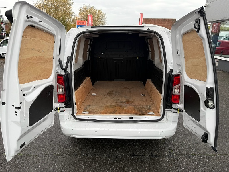 Citroen Berlingo BlueHDi 950 Driver XL - U6670