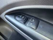 Ford Transit Connect 240 EcoBlue Limited L2 - U6675