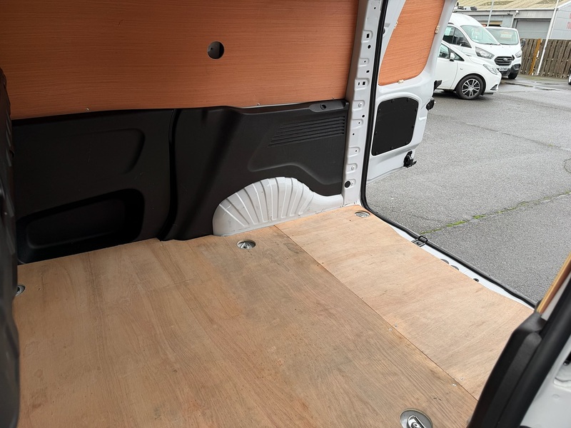 Vauxhall Combo Turbo D 2300 Prime L1 - U6676
