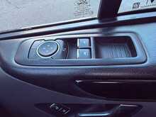 Ford Tourneo Custom 320 EcoBlue Titanium - U6693