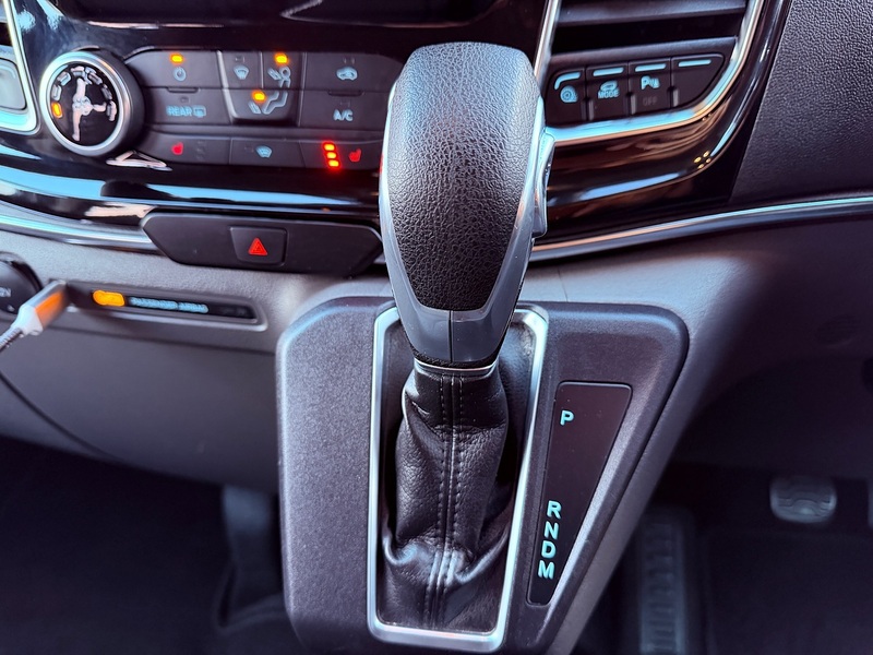 Ford Tourneo Custom 320 EcoBlue Titanium - U6693