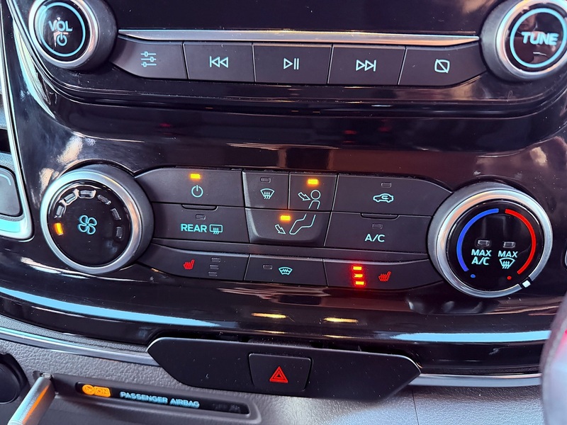 Ford Tourneo Custom 320 EcoBlue Titanium - U6693