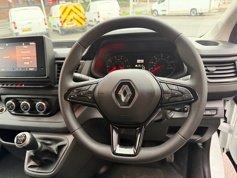 Renault Trafic dCi Blue SL28 Business+ L1H1 - U6695