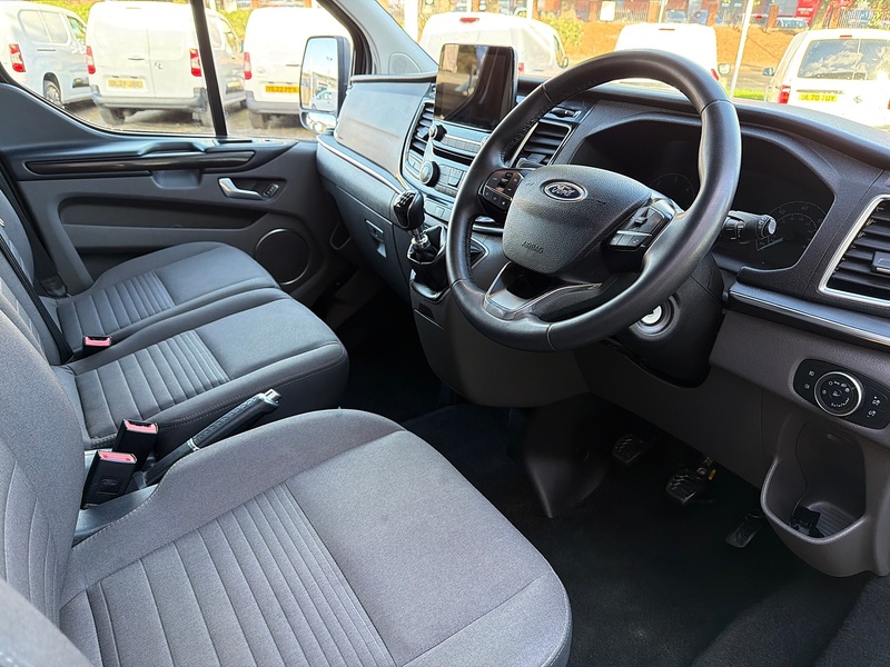 Ford Tourneo Custom 320 EcoBlue Titanium L2 - U6705