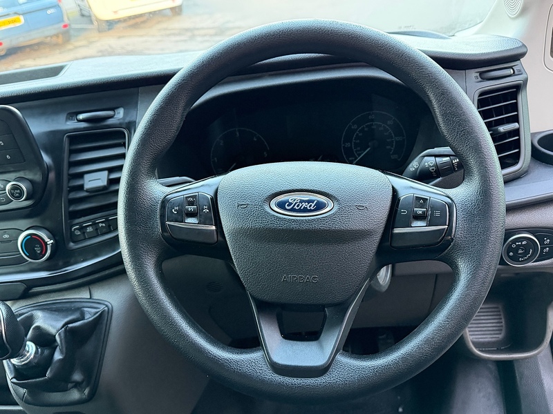 Ford Transit 350 EcoBlue Leader - U6725