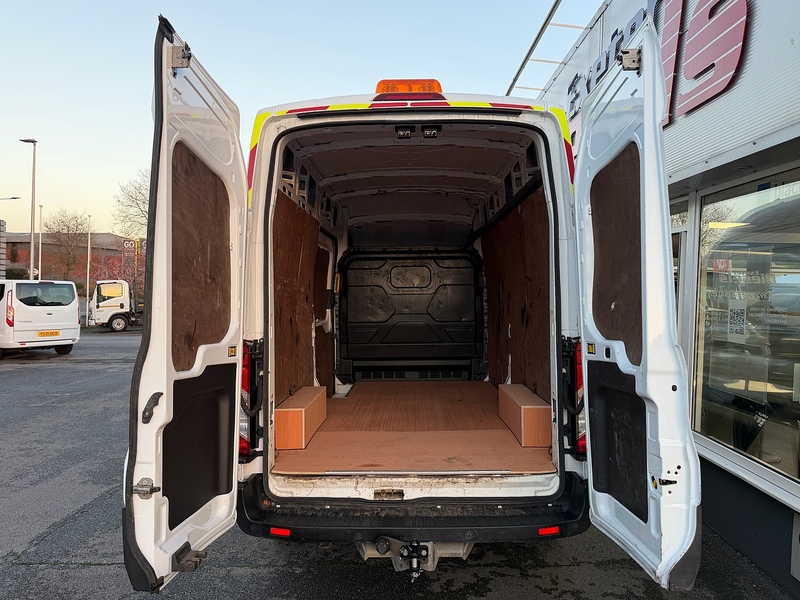 Ford Transit 350 EcoBlue Leader - U6725