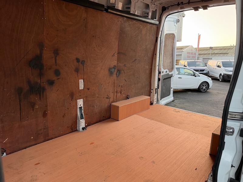 Ford Transit 350 EcoBlue Leader - U6725