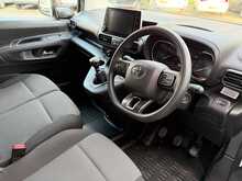 Toyota PROACE CITY BlueHDi Icon - U6743