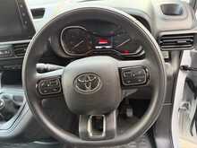 Toyota PROACE CITY BlueHDi Icon - U6743