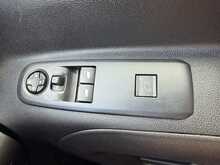 Toyota PROACE CITY BlueHDi Icon - U6743