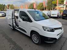 Toyota PROACE CITY BlueHDi Icon - U6743