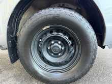 Toyota Hilux D-4D Active - U6747