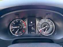 Toyota Hilux D-4D Active - U6747