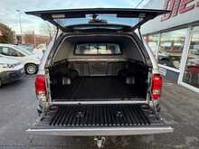 Toyota Hilux D-4D Active - U6747