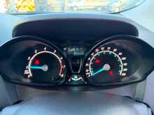 Ford Transit Courier EcoBoost Limited - U6751