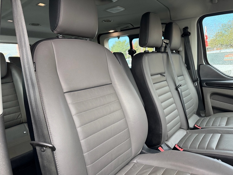 Ford Tourneo Custom 320 EcoBlue Titanium L2 - U6752