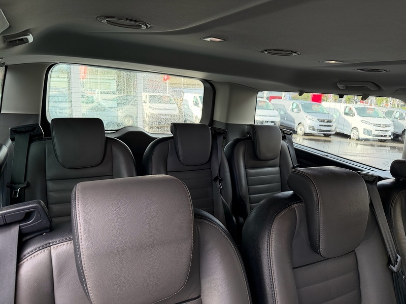 Ford Tourneo Custom 320 EcoBlue Titanium L2 - U6752