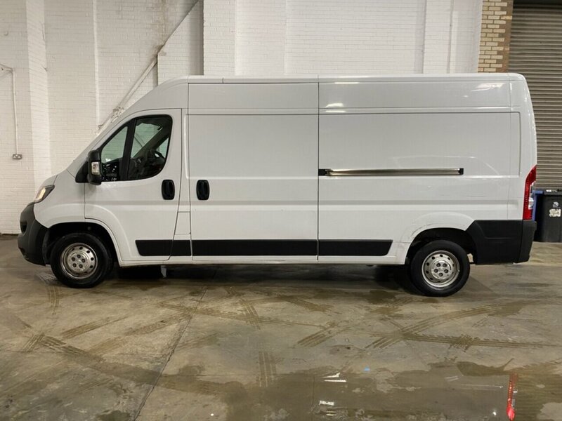 Peugeot Boxer BlueHDi 335 Professional L3H2 - U6762