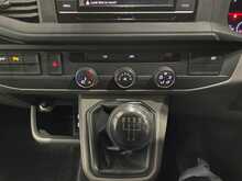 Volkswagen Transporter TDI T28 Highline SWB - U6763